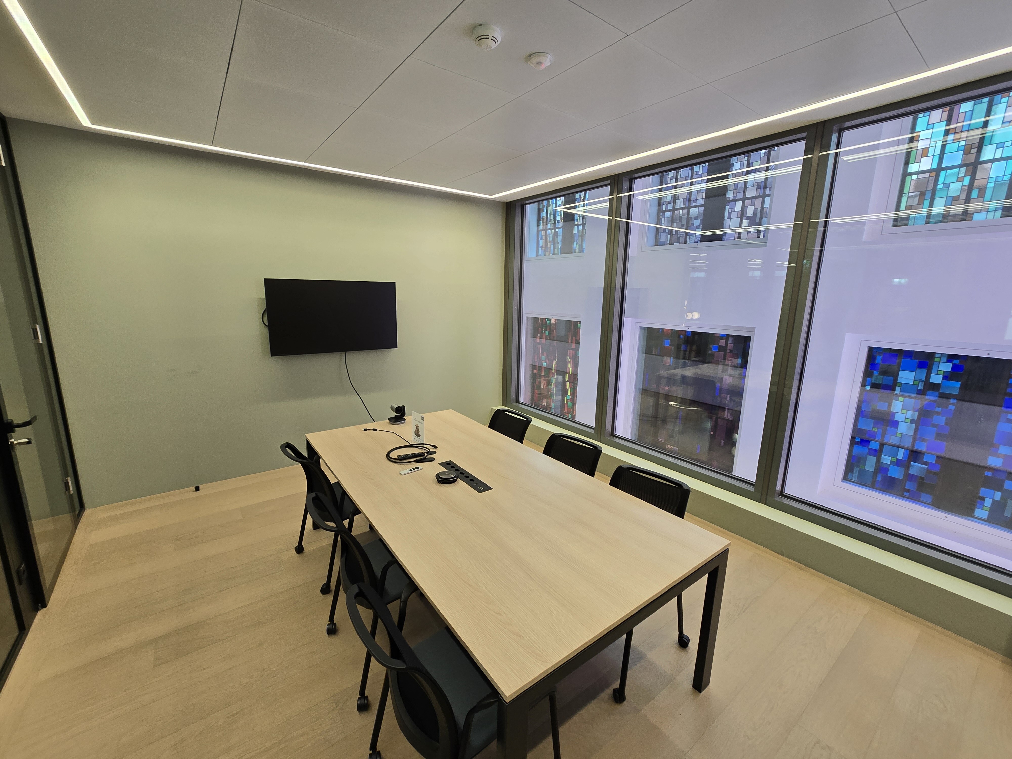 Trust Square Boardroom - Meeting Room